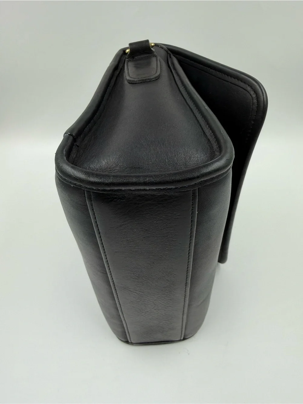 Vintage Coach Court Bag 9870 Black Glovetanned Leather Crossbody Top Handle USA